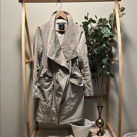 Guess Tan Drawstring Waist Lined Trench Coat - Picture 1 of 8